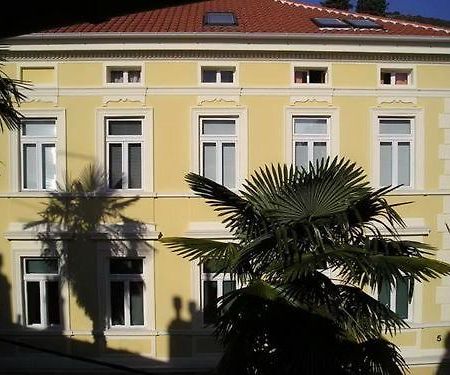 Apartment Damir Опатия Экстерьер фото